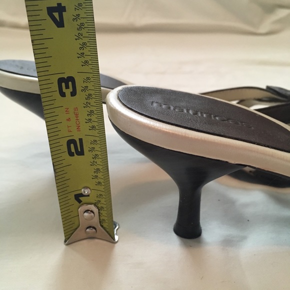 Maurice’s Brown Strappy Sandals with Bow - Picture 3 of 8